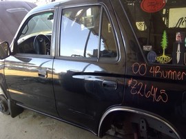 2000 TOYOTA 4RUNNER, BLACK, SR5 MODEL, AT, 4WD,   Z26465